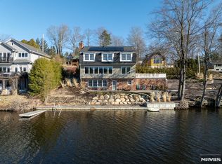 93 Point Breeze Dr, West Milford, NJ 07421