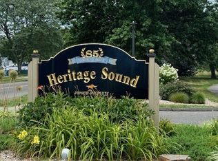 85 Viscount Dr UNIT A34, Milford, CT 06460