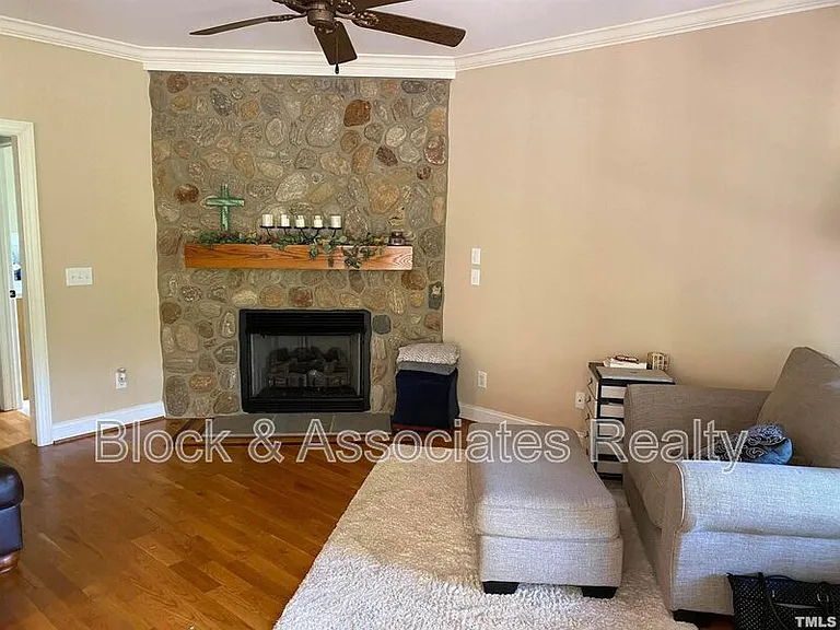 10216 San Remo Pl — Photo 11