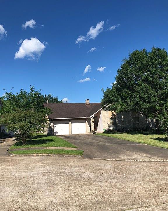 1st image of 3911 Ivy Green Dr