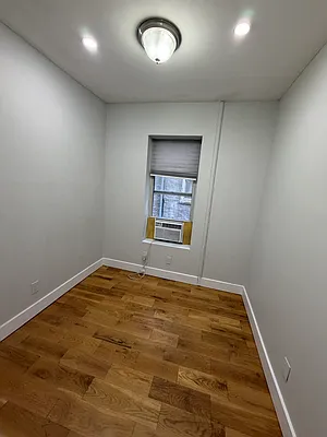 Bedroom, photo 5