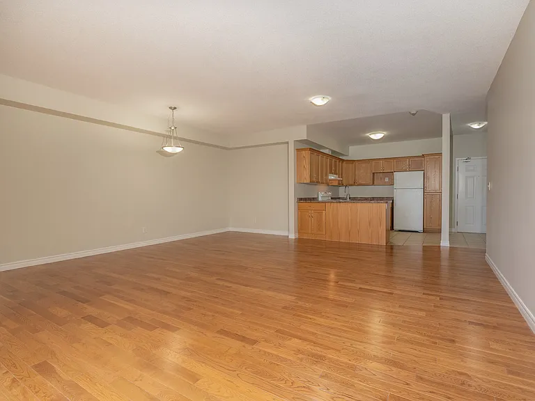 145 Notre Dame Ave — Photo 1