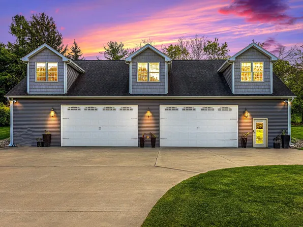 4415 Hanover Rd, Horton, MI 49246