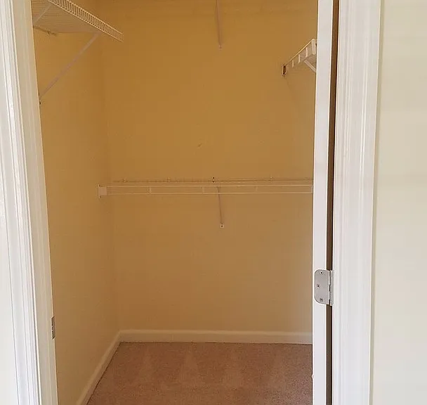 479 Indian Springs Cir — Photo 11
