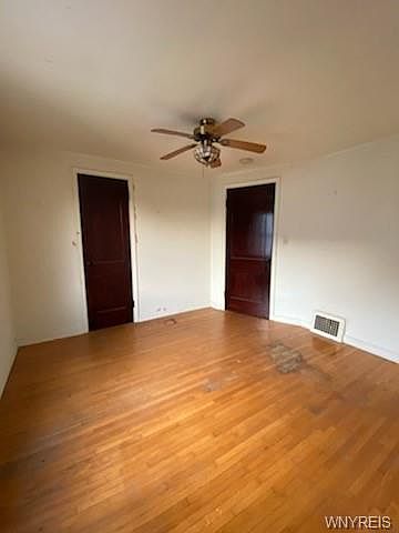 1st image of 215 Keller Ave