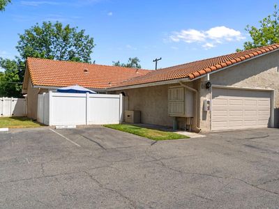 1250 E Shaw Ave APT 108, Fresno, CA, 93710