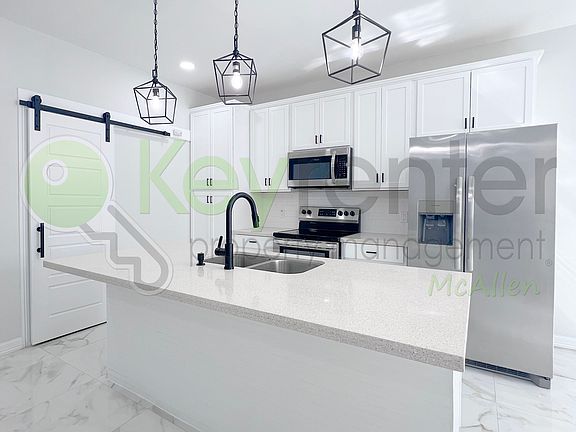 5th image of 5314 N Crown Point