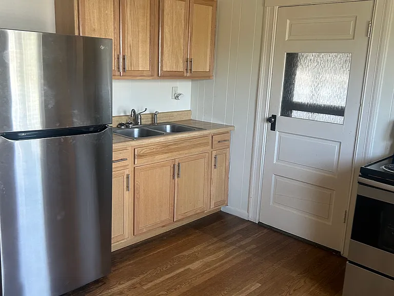 502 S Elmer Ave #1 — Photo 8