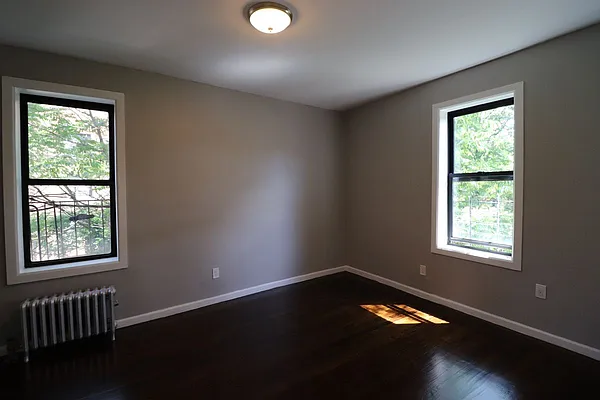 Rented by Bruma Realty LLC | media 6