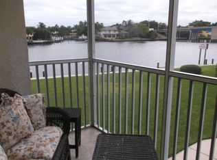 650 Snug Harbor Dr, Boynton Beach, FL 33435