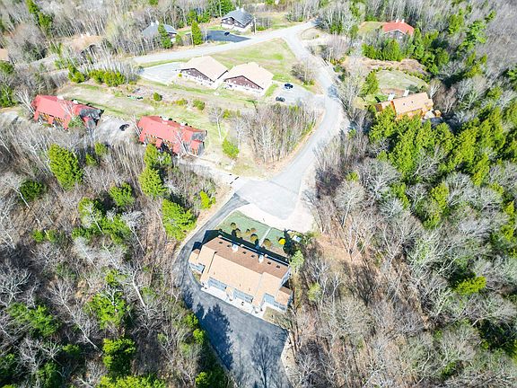 4th image of 3-2 Mountainview Road #2