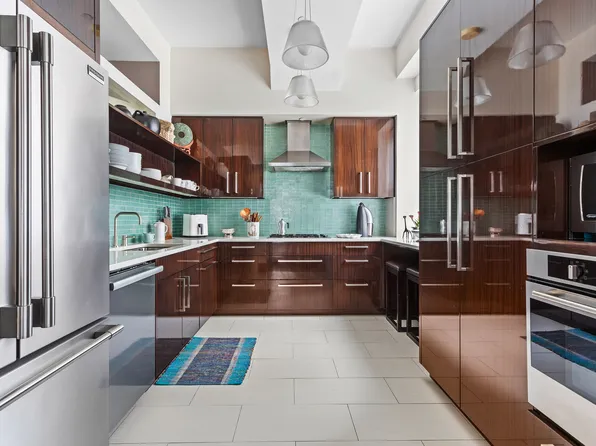 15 Broad Street image 1 of 29