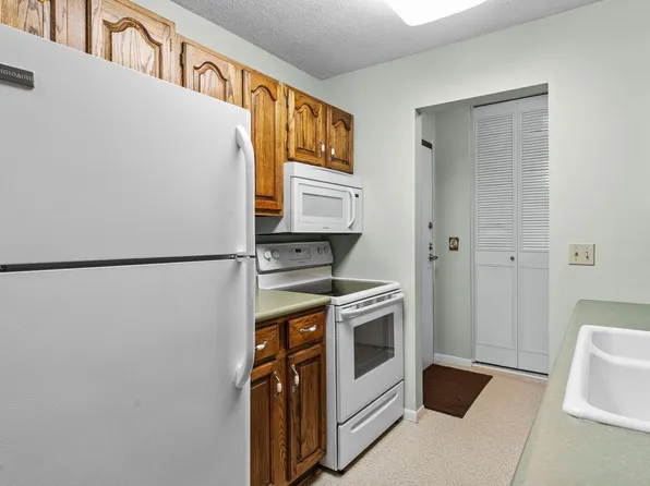 183 Little Canada Rd Unit 310, Little Canada, MN 55117