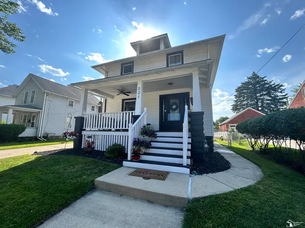221 Borgess Ave, Monroe, MI 48162