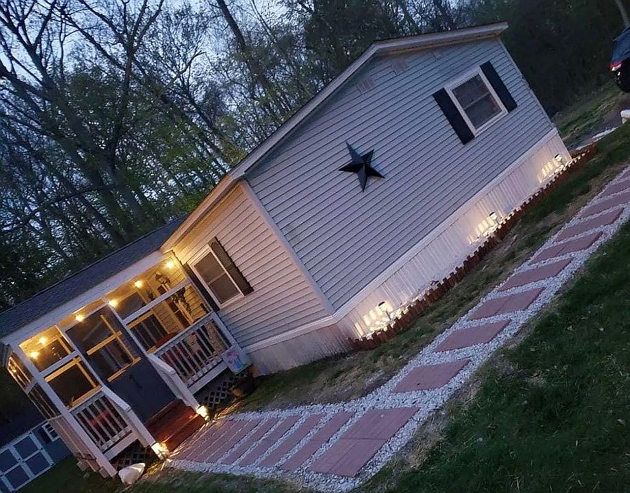 1st image of 413 Cologne Ave