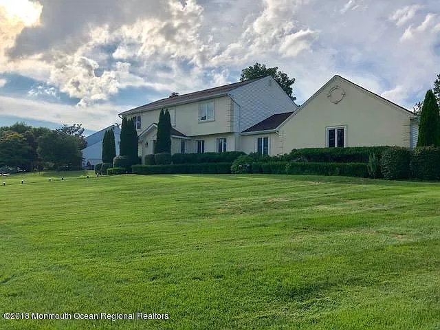 6 bed, 2953 sqft, $3,750 — Photo 3