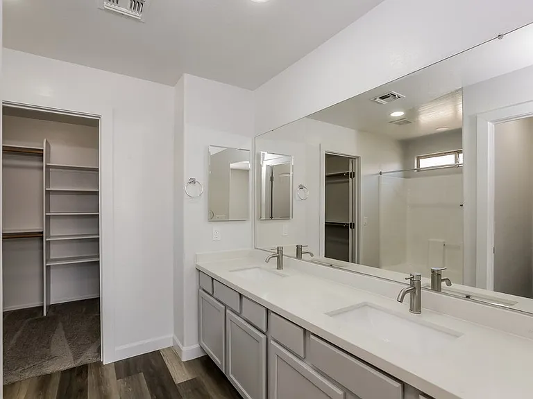 6417 W Magnolia St — Photo 12