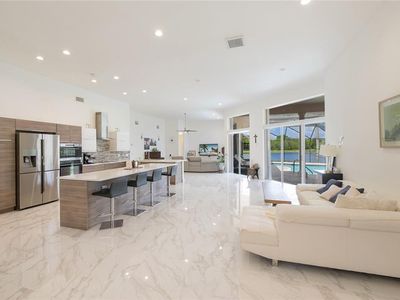 3027 Lakewood Drive, Weston, FL, 33332