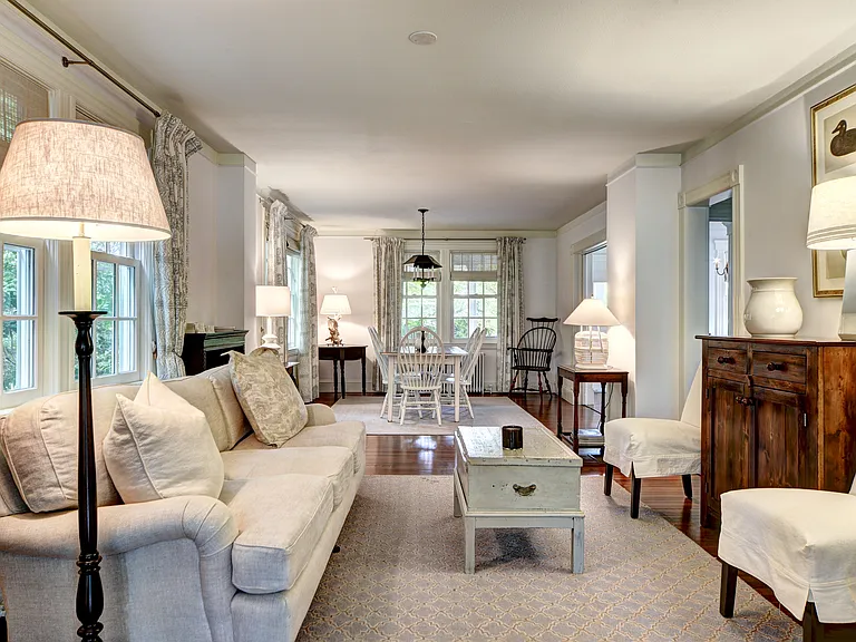 31 Meetinghouse Ln — Photo 10