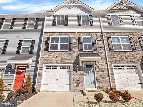 2nd image of 7227 Potomac Ter