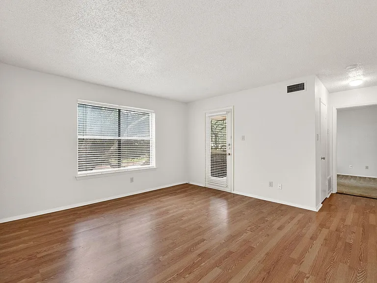 8210 Bent Tree Rd #256 — Photo 4