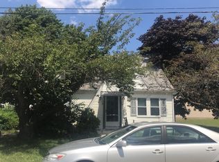 11 Benbridge Ave, Warwick, RI 02888