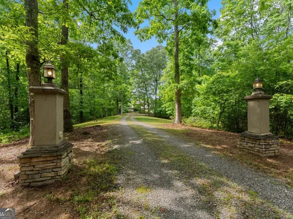 2904 Westwood Trl, Gainesville, GA 30506