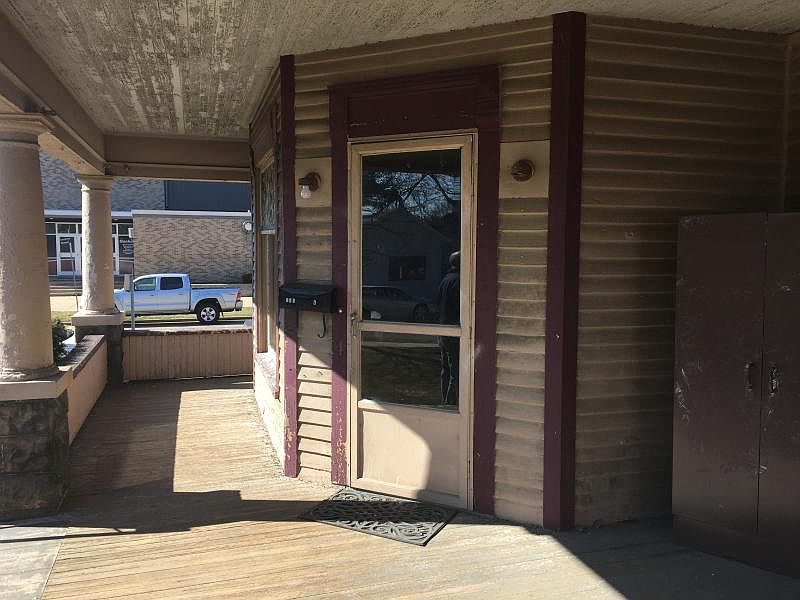 1st image of 253 Ray Ave NW
