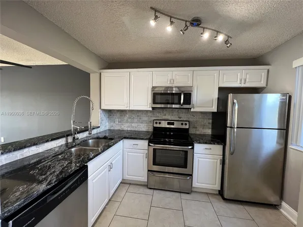 5200 NW 31st Ave, Fort Lauderdale, FL