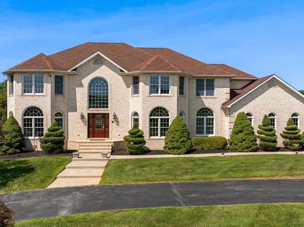 1413 Falls Crest Dr, Fallston, MD 21047