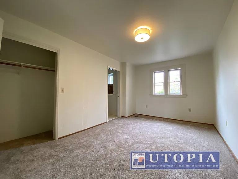304 Main St — Photo 18