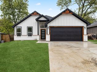 8117 Gibbs Dr, White Settlement, TX 76108