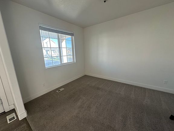 3rd image of 12063 S Window Arch Ln