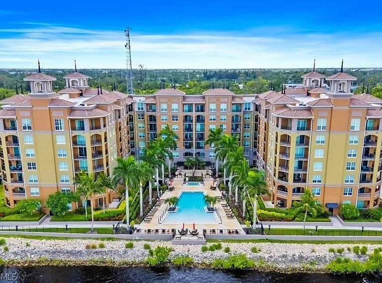 2825 Palm Beach Blvd #409 — Photo 1