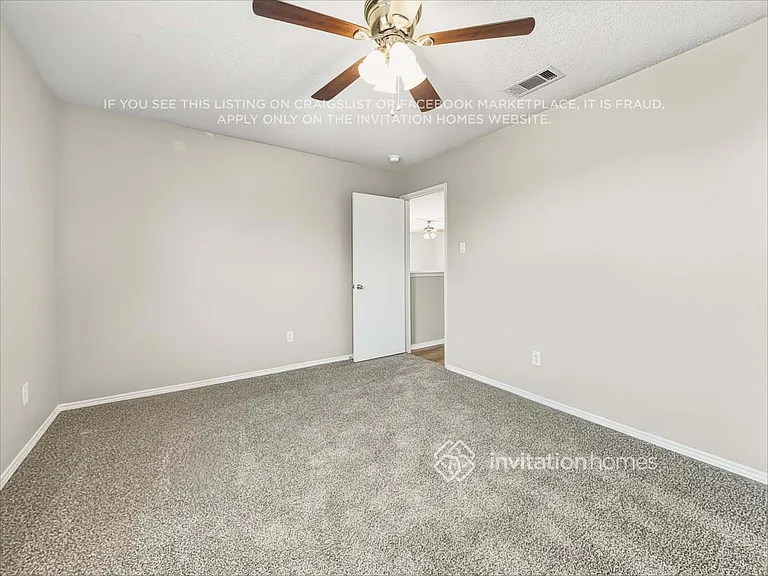 4512 Ashbury Ln — Photo 16