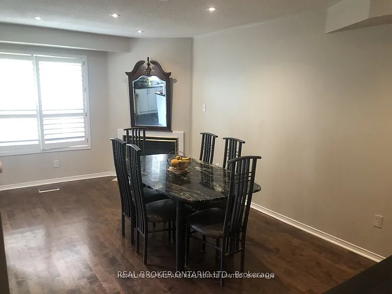 2555 Thomas St #1 — Photo 21