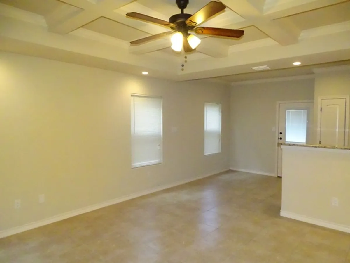 Building Photo - 6011 Jax Way #104