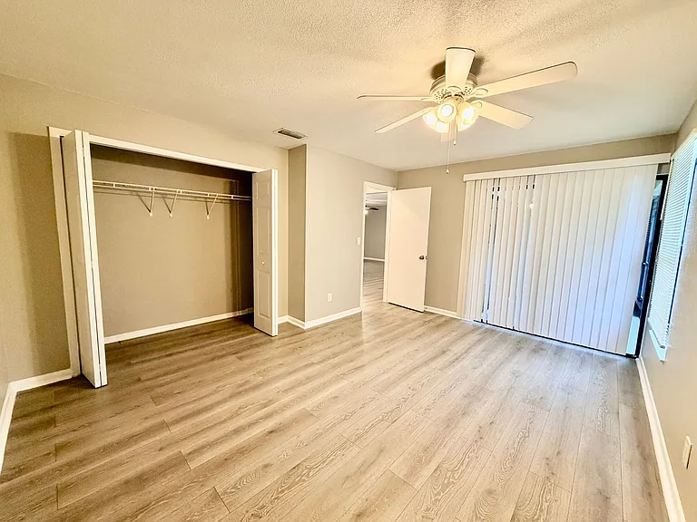 2332 SE 6th Ter #B — Photo 12