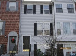 1320 Lavender Ct, Mahwah, NJ 07430
