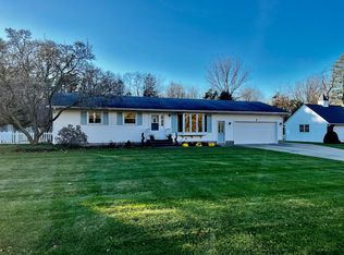 616 Old Orchard Rd, Holland, MI 49423