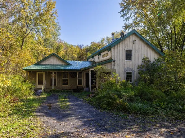 4968 Ontario Center Rd, Walworth, NY 14568