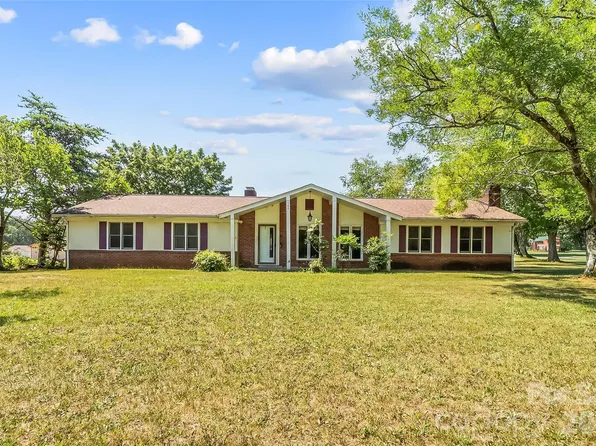 500 Pete Brittain Rd, Morganton, NC 28655
