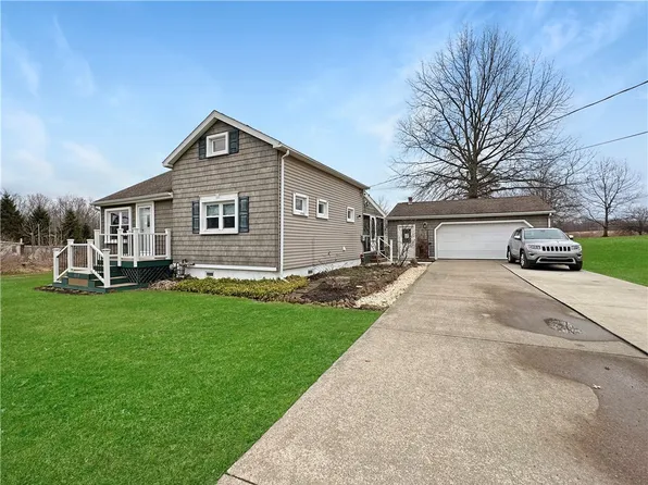 8539 Meadville Rd, Girard, PA 16417