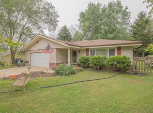 7765 S 66th St, Franklin, WI 53132