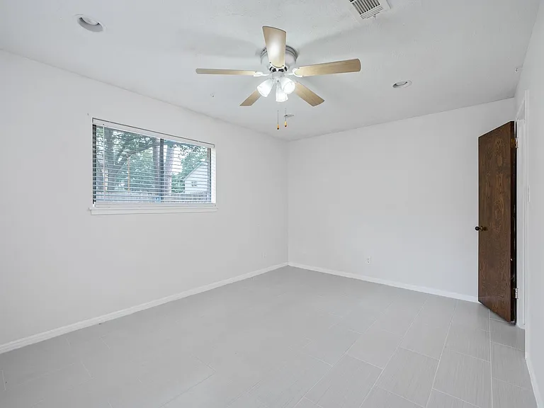 12626 New Kentucky Rd — Photo 11