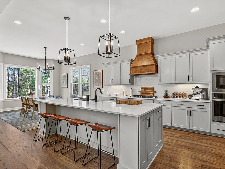 210 Lookout Rdg — Photo 12