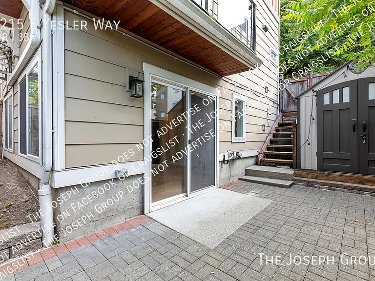 2215 E Yesler Way — Photo 35
