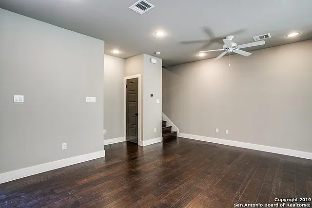 256 Claremont Ave #102 — Photo 3