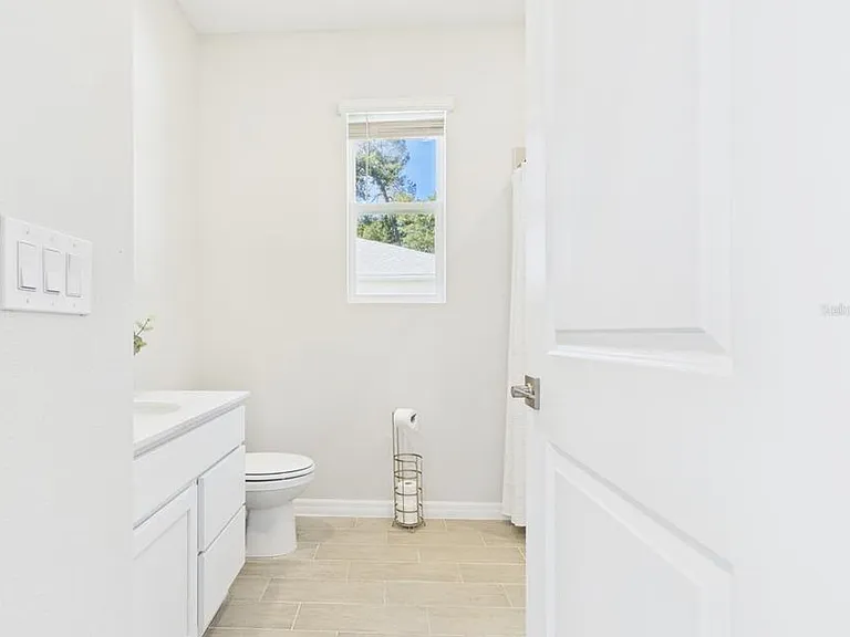 566 Marion Oaks Blvd — Photo 41