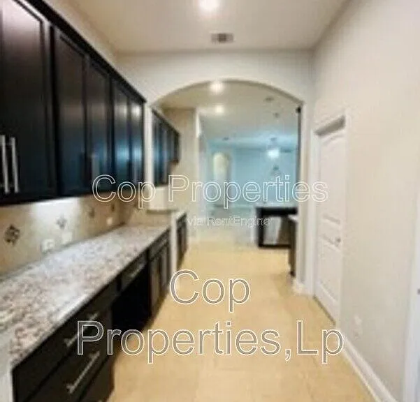 8221 Dublin Frst — Photo 6